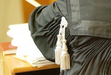 Magistraţii din Hârşova, incompatibili să judece dosarul fostelor angajate de la Primăria Saraiu